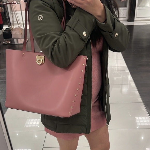 MICHAEL Michael Kors Handbags - MK STUD MANHATTAN PINK BAG 💼